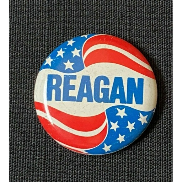 Other - 1976 Reagan Flag Button Vintage - Small
